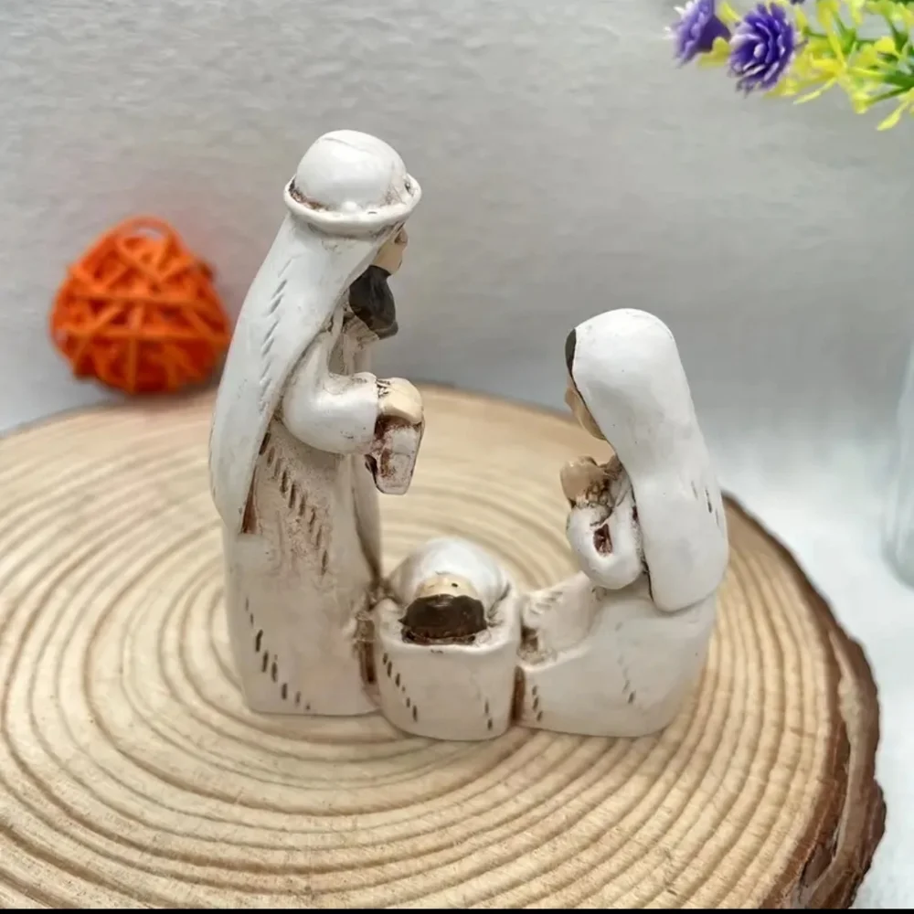NEW! Holy Family Resin Figurine - Picture 7 of 10